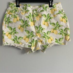 Talbots Heritage White Lemon Printed Crop Cutoff Shorts